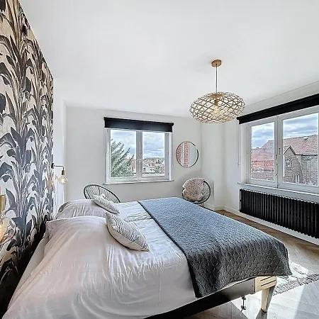 La Joliette - Centre Of With Side Sea View *